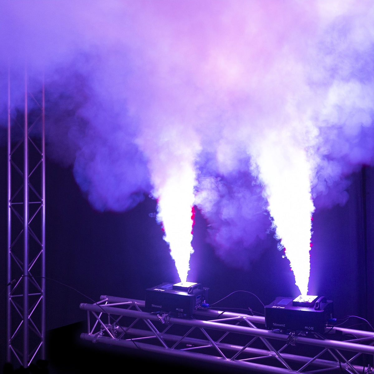 beamZ Blaze 1200 Rookmachine – 1200W met 24x RGBA LED’s, DMX en Verticale Output