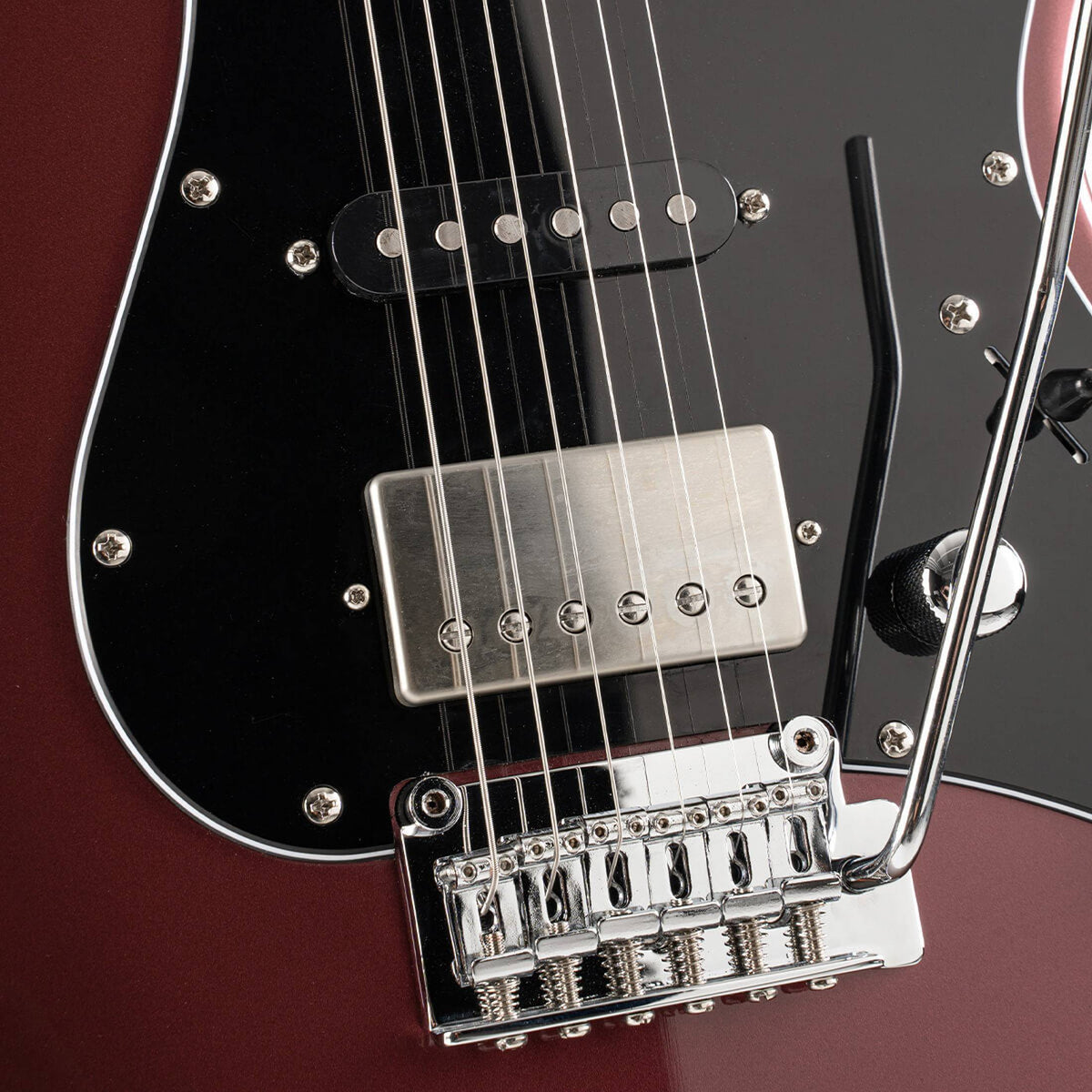 Cort G250SE VVB Elektrische Gitaar HSS Linden Roasted Maple Vivid Burgundy met 2-Punts Tremolo