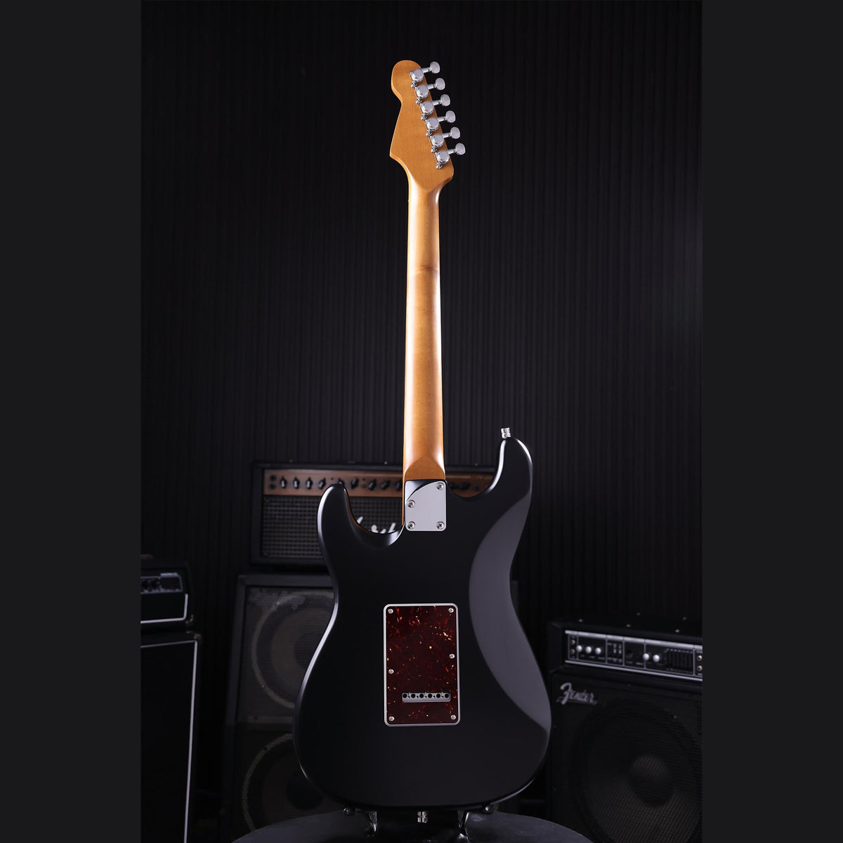 Patina PS-3 BK S-style Elektrische Gitaar SSS Alnico V Nitro Paulownia Body Roasted Maple Hals