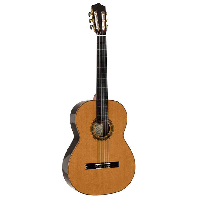 Salvador Cortez CC-140 – Klassieke gitaar met massief ceder bovenblad en driedelige palissander/esdoorn achterzijde