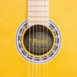 Valencia VC354HYW Klassieke Gitaar 4/4 – Sitka Spar & Mahonie, Geel, Inclusief Tas, Standaard en Stemapparaat