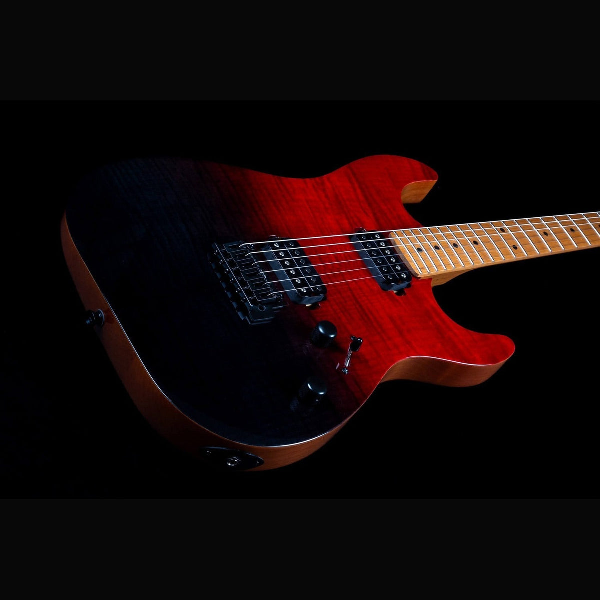 JET JS-1000 Vulcano S-style Elektrische Gitaar HH Flame Maple Top Roasted Maple Transparant Rood