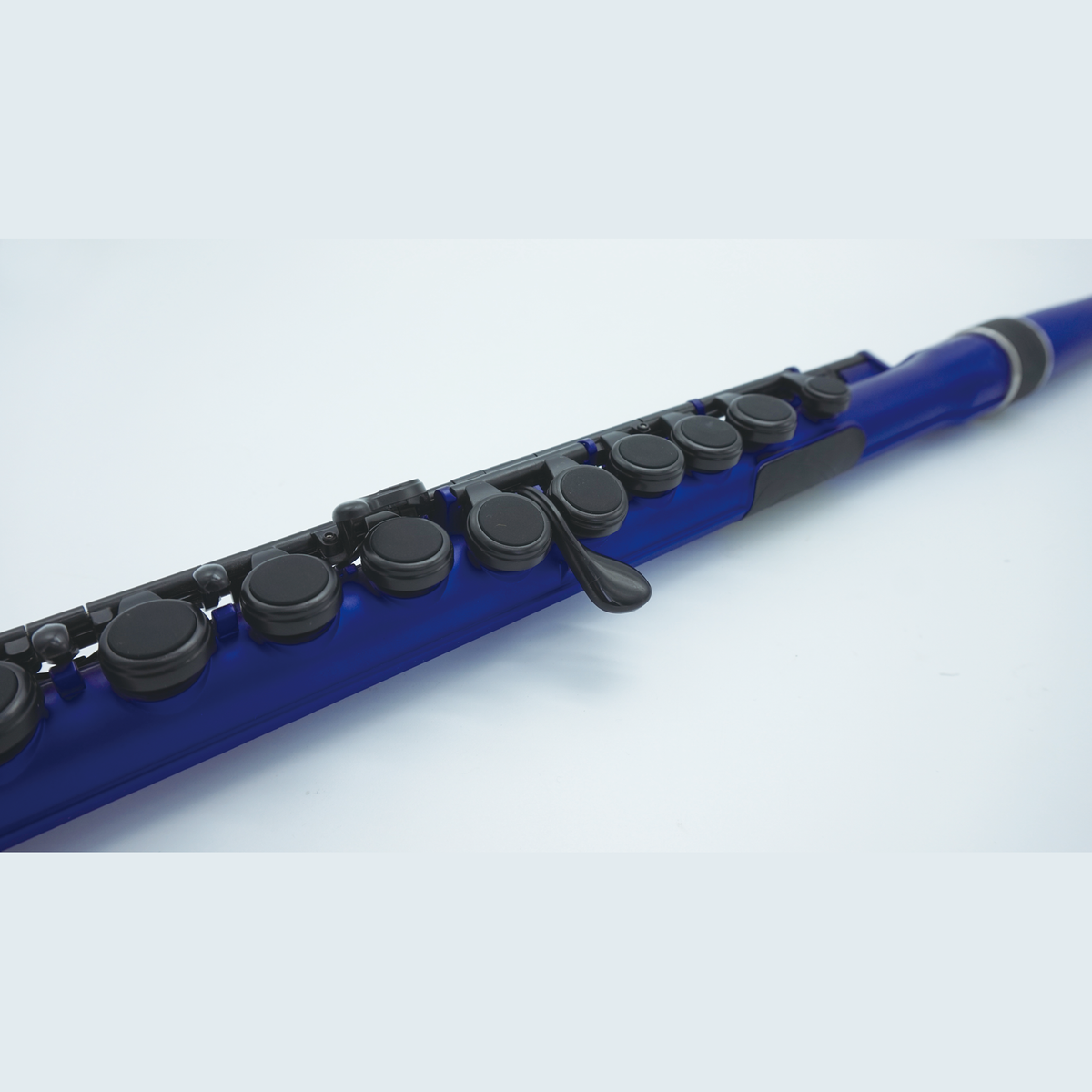 NUVO SF300FBL Student Flute 2.0 – C-stemming, 255 g, Special Blue, incl. blokfluitkopstuk en etui