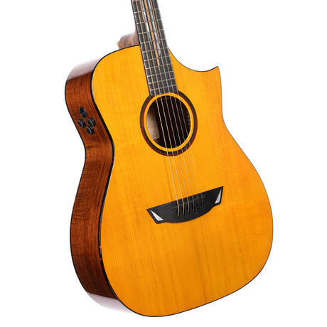 Cort Luxe II Frank Gambale Signature – Massieve Adirondack Top, Flamed Blackwood & Fishman Flex Blend