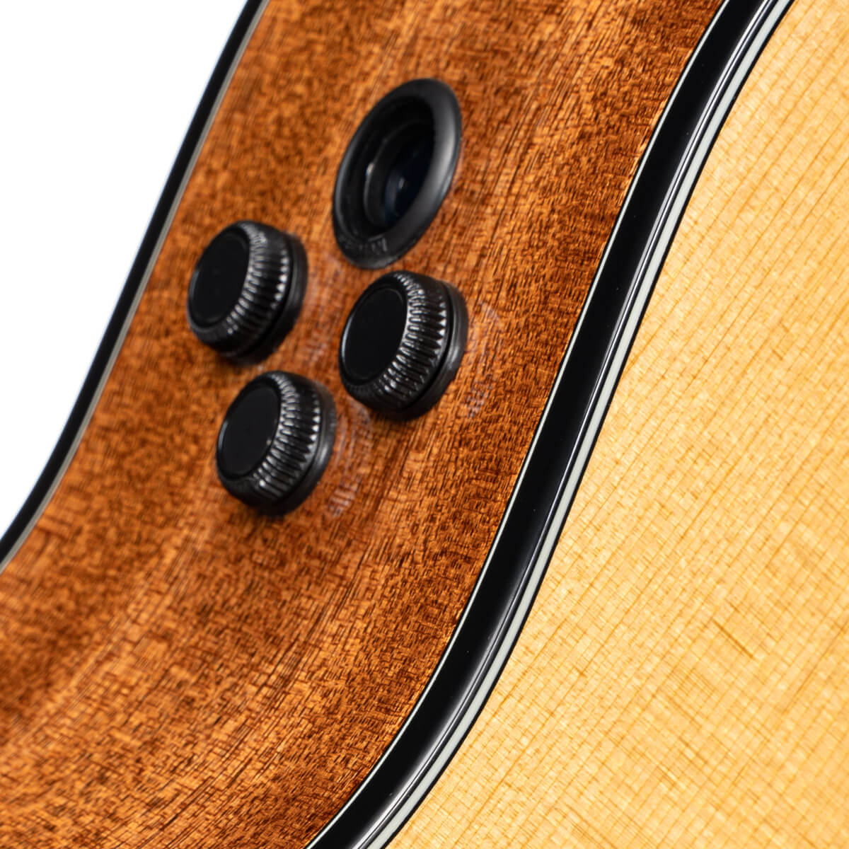Cort Gold-A6 – Massief Sitka, Mahonie & Fishman Flex Blend