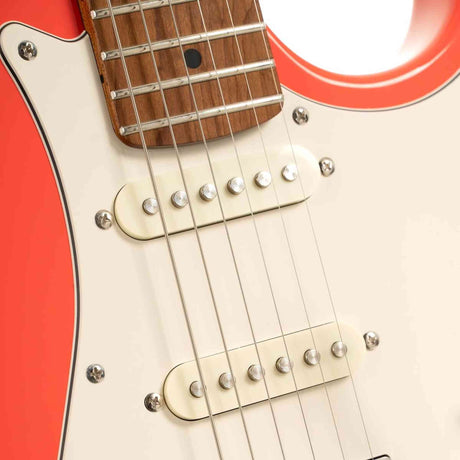 Cort G200SE SRD Elektrische Gitaar HSS Populier met Roasted Maple Hals Scarlet Red en Tremolo