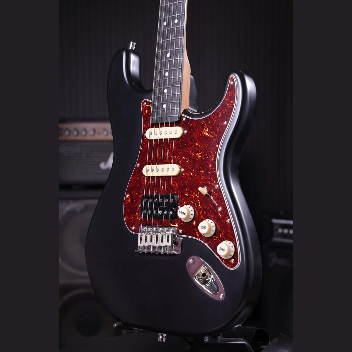 Patina PS-4 BK S-style Elektrische Gitaar HSS Alnico V Nitro Paulownia Body Roasted Maple Hals Zwart
