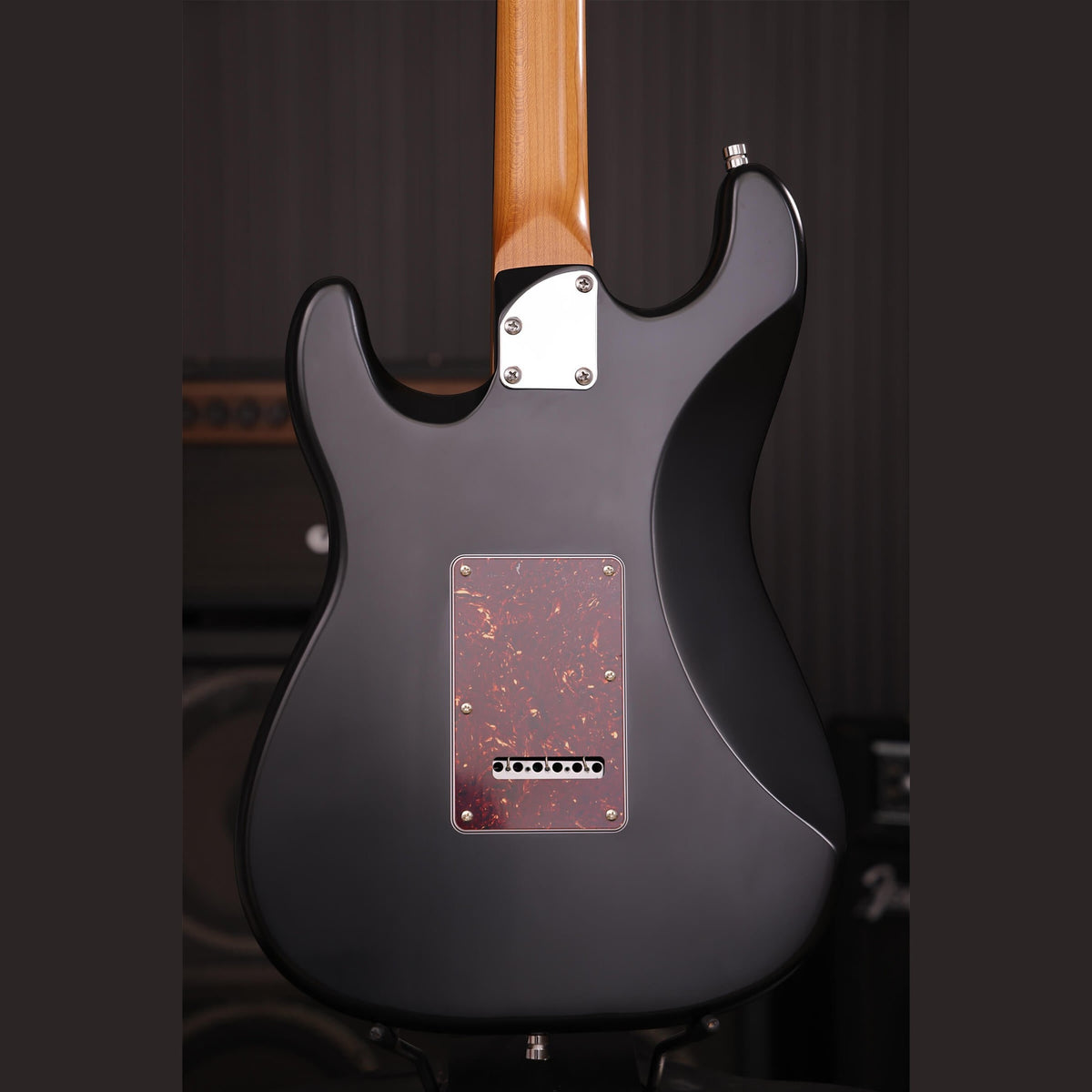 Patina PS-4 BK S-style Elektrische Gitaar HSS Alnico V Nitro Paulownia Body Roasted Maple Hals Zwart