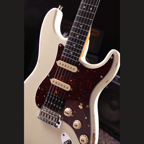 Patina PS-7 OW R S-style Elektrische Gitaar HSS Alnico V Nitro Relic Paulownia Body Roasted Maple Hals Olympic White